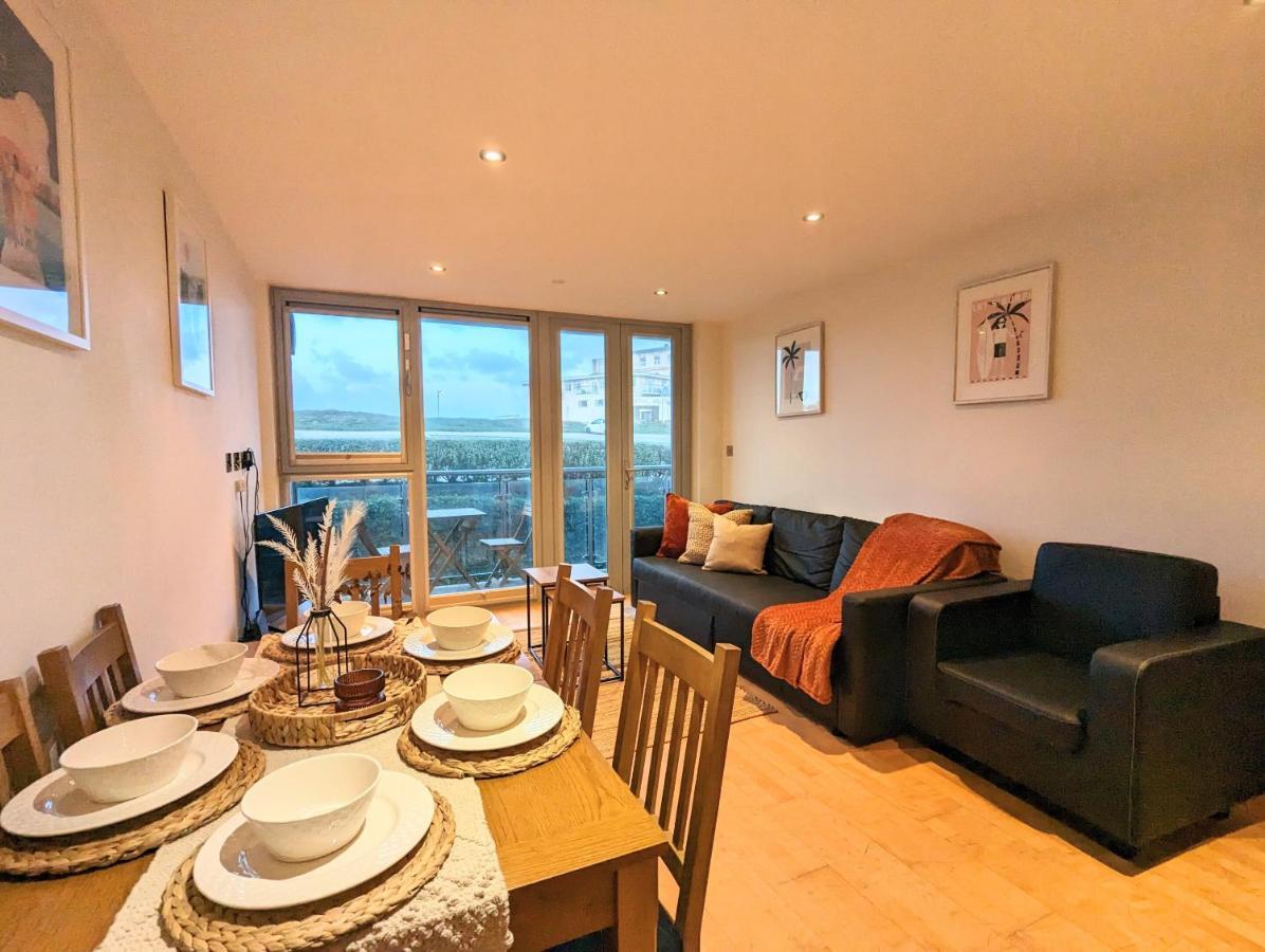 Apartment 100M From Fistral Beach- Underground Parking-Surf Shower & Locker- Sleeps 6 Newquay  Luaran gambar